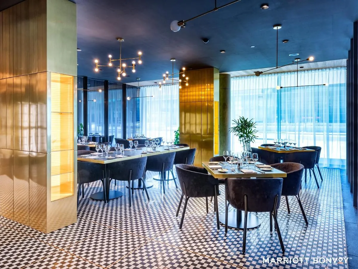 Renaissance Warsaw Airport Hotel