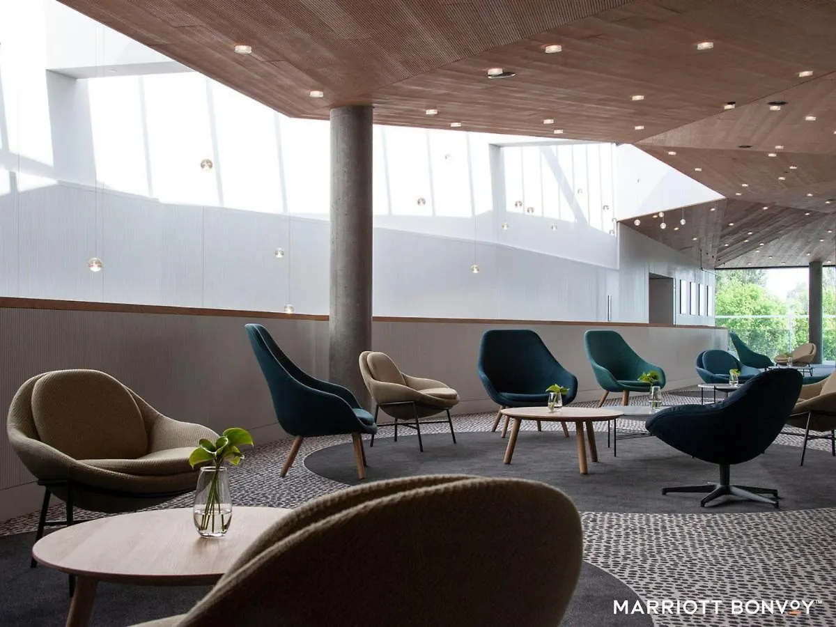 Renaissance Warsaw Airport Hotel