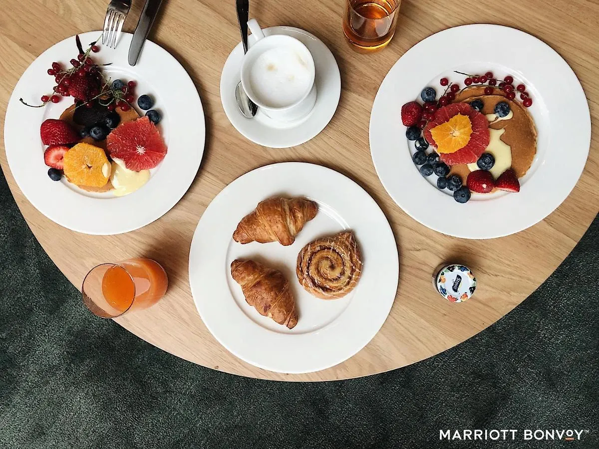 Renaissance Warsaw Airport Hotel