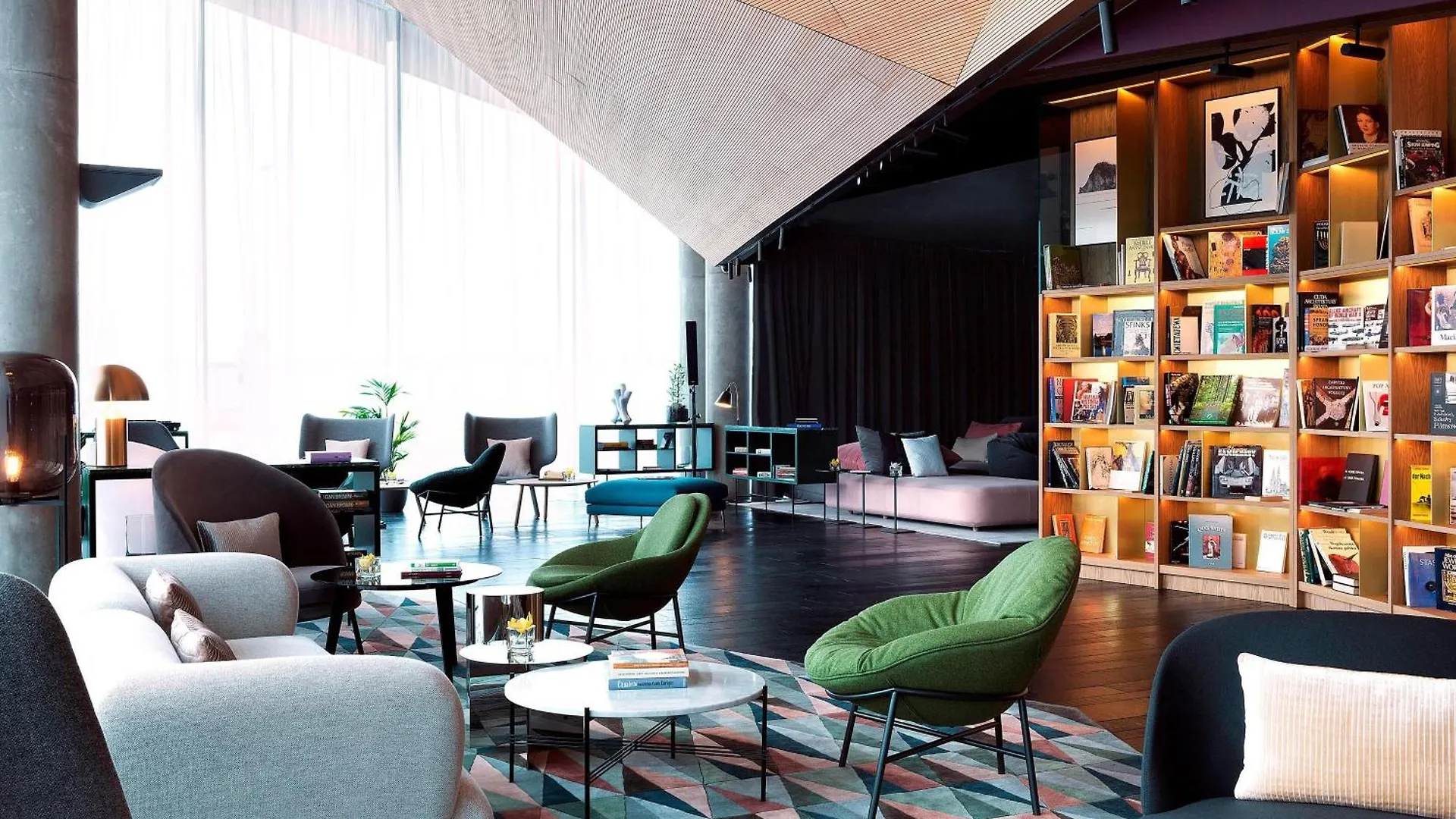 Renaissance Warsaw Airport Hotel