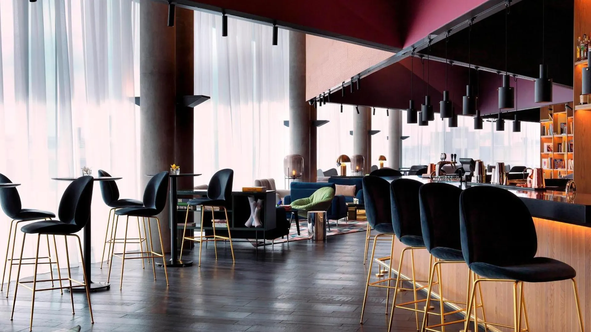 Renaissance Warsaw Airport Hotel