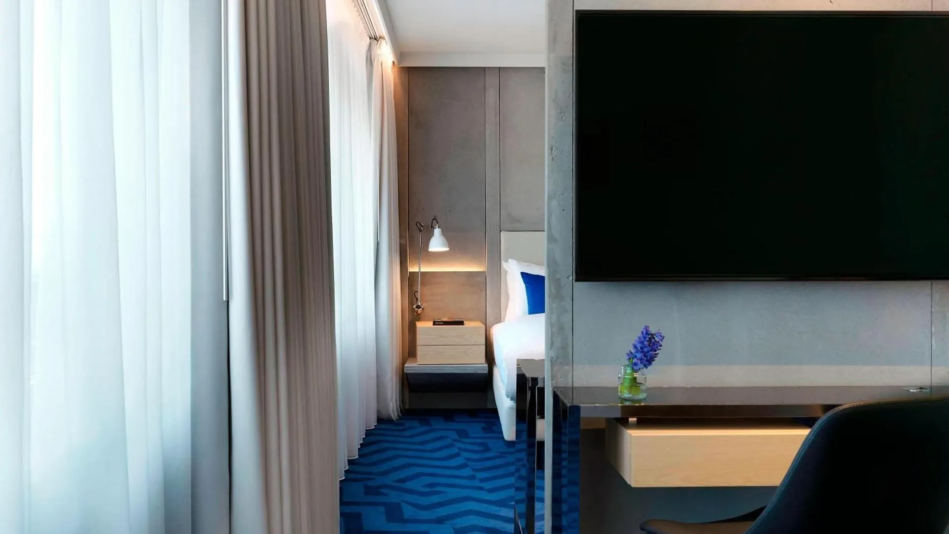Renaissance Warsaw Airport Hotel